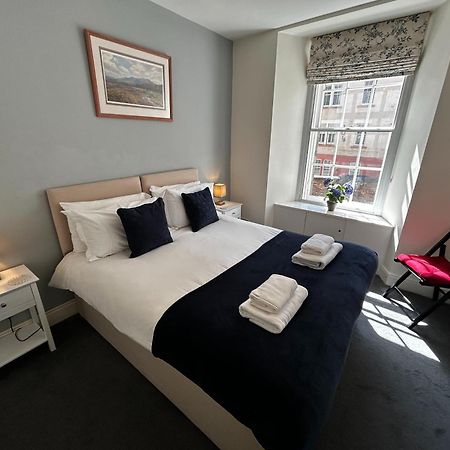 Blair St Burns Apt Old Town Edimburgo Esterno foto