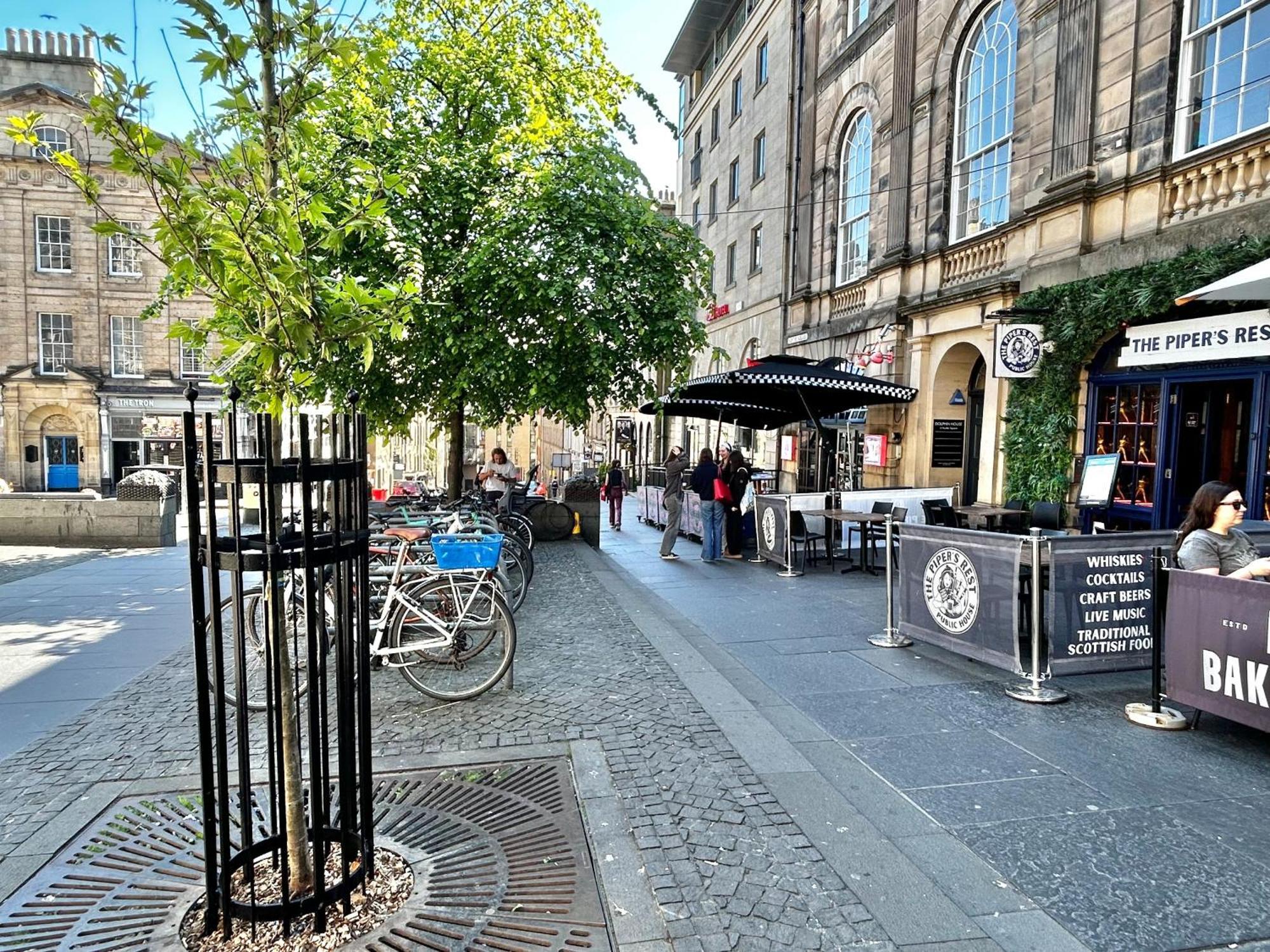 Blair St Burns Apt Old Town Edimburgo Esterno foto